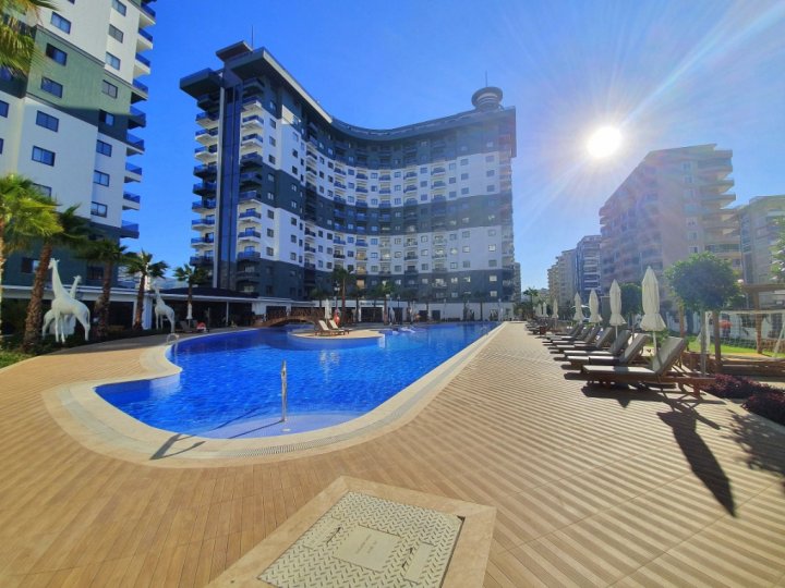 1-Bedroom Apartment For Sale Close to the Sea in Mahmutlar, Alanya