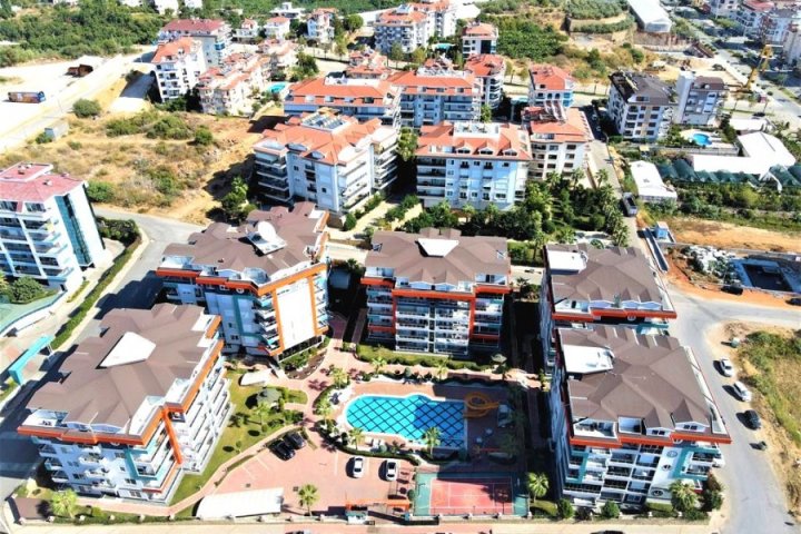 Kestel, Alanya’da Satılık Tam Donanımlı 1+1 Daire – Merkezi Konum ve Zengin Sosyal İmkanlar