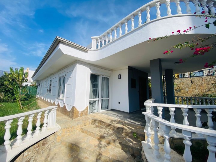 Luxury 3+1 Villa for Sale in Alanya Kargicak – 400 m² Plot