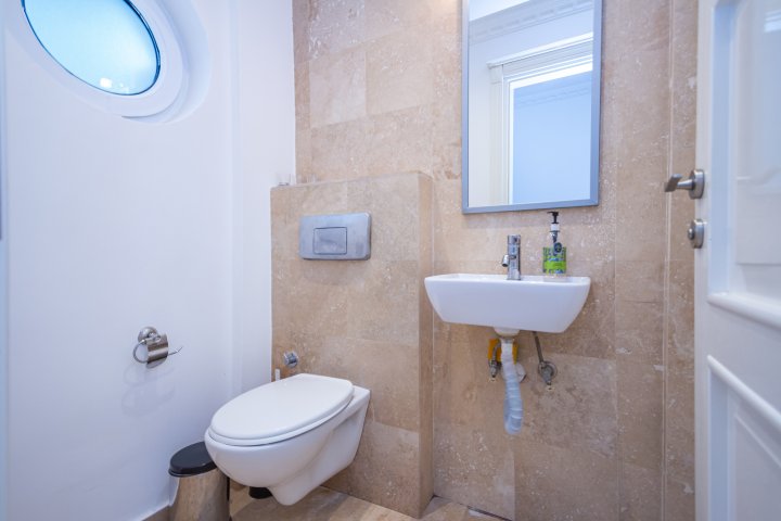 Sea-View 2+1 Fully Furnished Apartment for Residence in Alanya Cikcilli