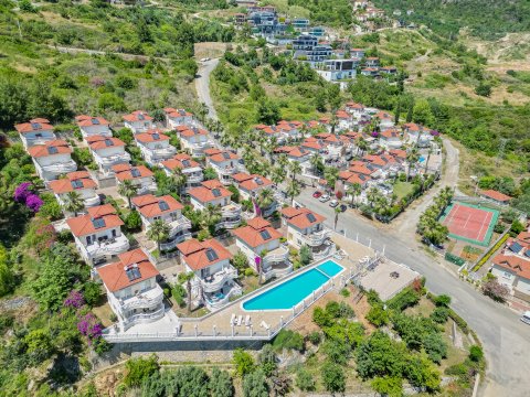 Spacious 3+1 Sea-View Home for Residence in Alanya Tepe