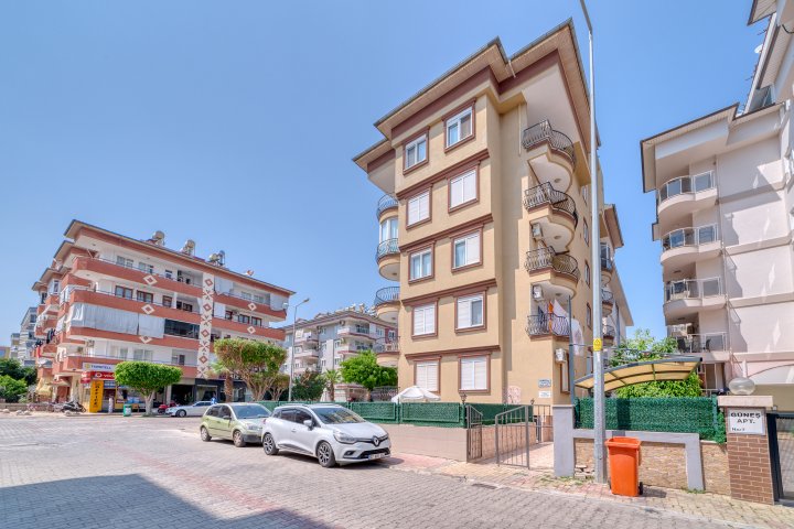 Luksuzni 4+1 duplex apartman s bazenom, jacuzzi i terasom