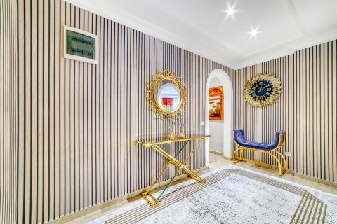 Luxury 4+1 Duplex Apartment with Pool, Jacuzzi and Terrace