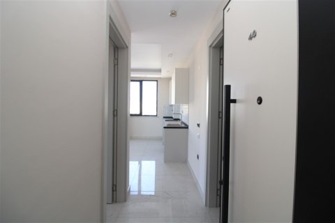 Modern 1+1 Apartment for Sale in Mahmutlar, 200m from the Sea