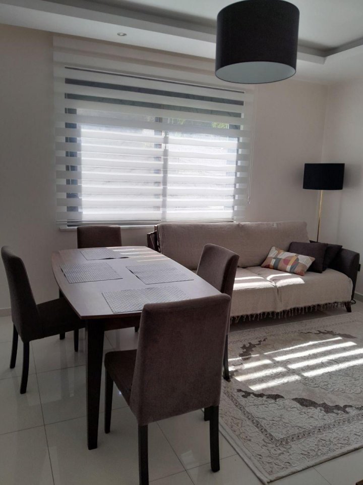 Moderne möblierte 1+1 Wohnung zum Verkauf in Kargicak Sofia Park