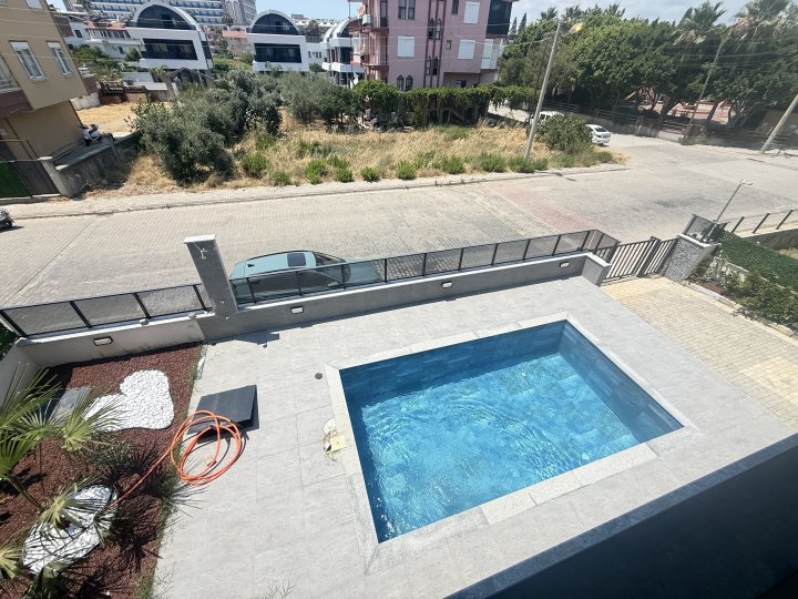 Moradia Triplex com Vista Mar à Venda em Alanya | Cidadania
