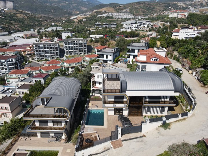 Five-bedroom ultra-luxurious private villa in Kargicak