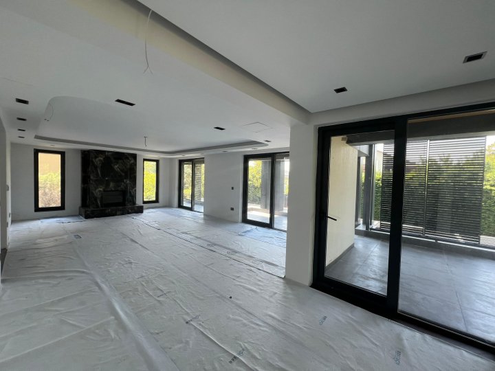 Villa til salg i Beykoz Istanbul med privat have & sikkerhed