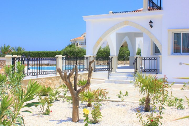 Villa with 3-5 Bedrooms For Sale in Esentepe, Kyrenia, North Cyprus