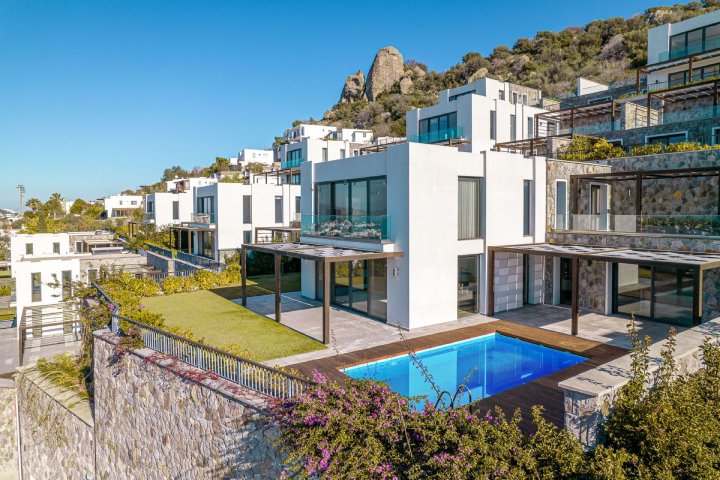 Une magnifique nouvelle villa de quatre chambres à Muğla, Turquie