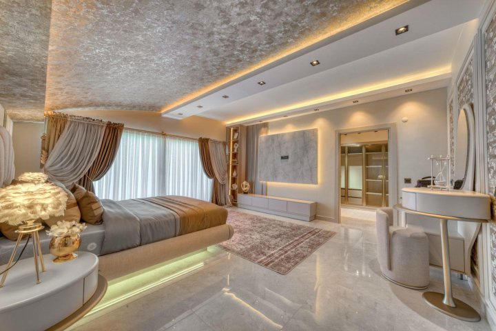 Villa with Citizenship and Sea View in Alanya Kargicak - 4 Bedrooms