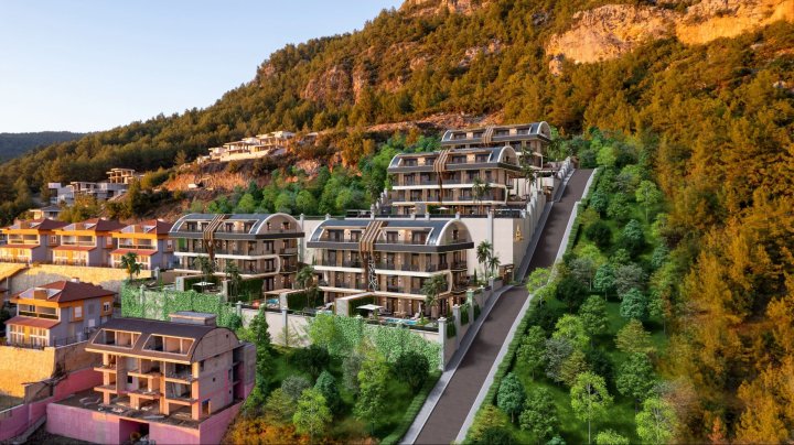 For Sale: 4-6 Bedroom Apartments in Alanya with Private Pool and Sea View