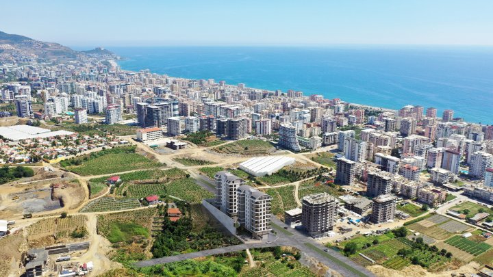 Алания Махмутларда Төлем Жоспарымен Сатылатын Пәтерлер, 1-3 Ұйық бөлмелері Заманауи Ыңғайлылармен