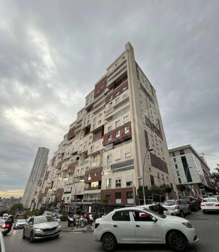 Apartamento de 4 Quartos à Venda em Sisli Istambul com Oferta de Cidadania