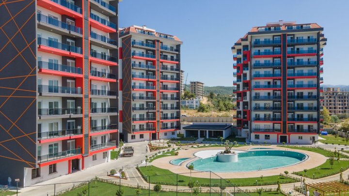 Appartement à vendre à Avsallar, Alanya avec piscine et cinéma, 4-5 chambres