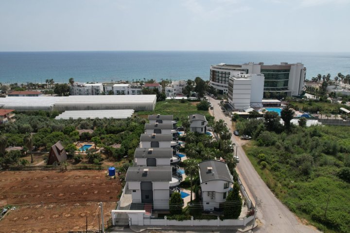 Villa for Sale in Turkler, Alanya with Pool and Residence Permit - 4 Bedrooms