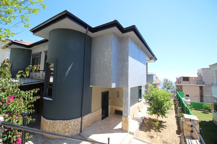 Вилла на продажу с видом на море и гражданством в Аланье Бекташ