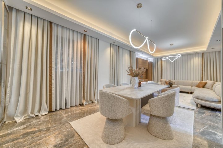 Bürgerrecht genehmigte Villa mit 7 Schlafzimmern und privatem Pool in Alanya Bektas