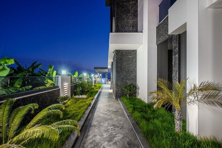 Alanya, Kargicak’ta Deniz Manzaralı Özel 3 Yatak Odalı Villa Satılık – Vatandaşlık Fırsatı