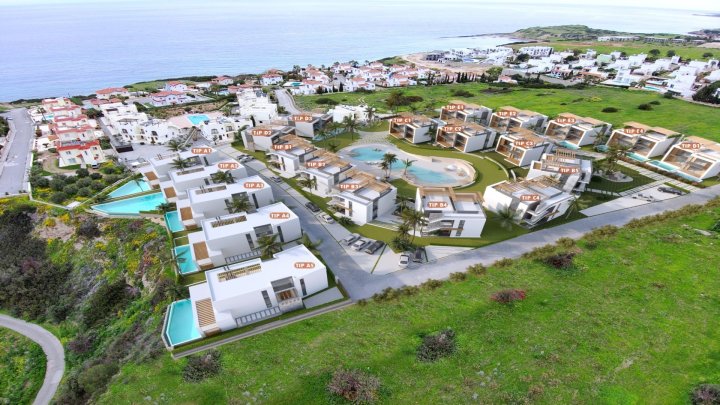 Luxe villa's met panoramisch uitzicht op zee in Esentepe, Cyprus