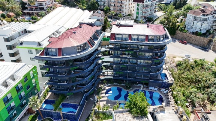 Inwestuj w Alanyę: Apartamenty Kestel z basenem, blisko morza