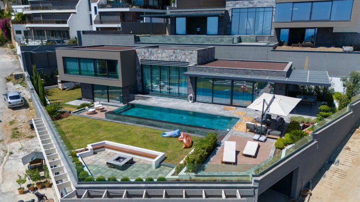 Distinctieve 4-Slaapkamer Villa met Privé Zwembad in Bektas, Alanya