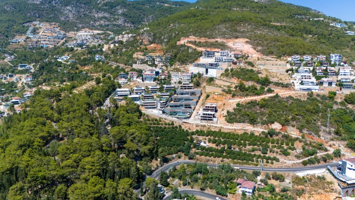 Distinctieve 4-Slaapkamer Villa met Privé Zwembad in Bektas, Alanya