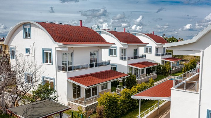 Antalya Serik'te Satılık Lüks Villalar 