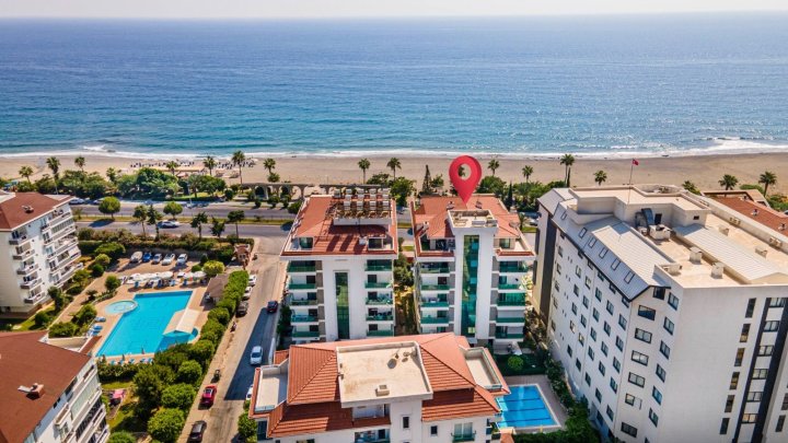 Amazing Investment Opportunity: 6-Bedroom Apartment with Sea View and Close to the Beach in Kestel, Alanya