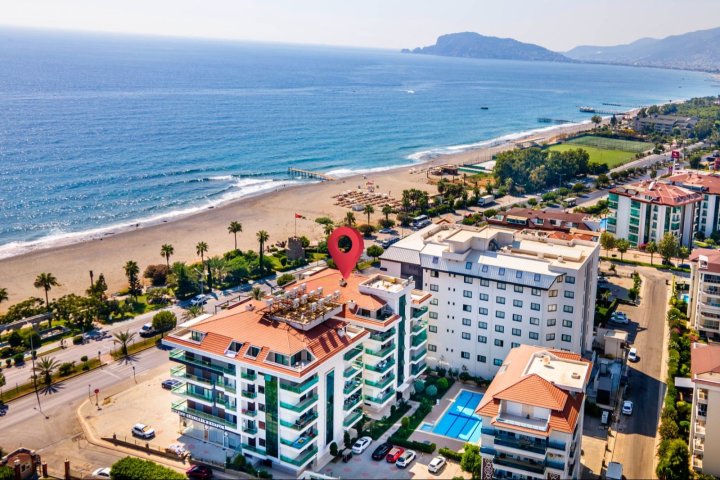 Amazing Investment Opportunity: 6-Bedroom Apartment with Sea View and Close to the Beach in Kestel, Alanya