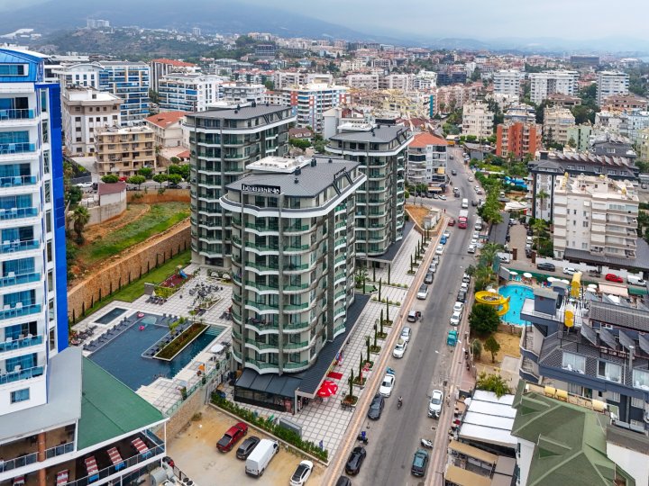 Alanya Tosmurda Havuzlu Lüks Satılık 1+1 ve 2+1 Daireler 