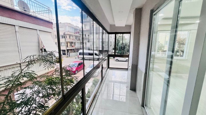 Two-bedroom refirbished apartment for sale in Muratpaşa, Antalya