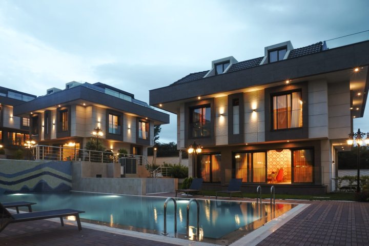 Бейліктюзде сату үшін люксовая вилла: азаматтық және ақылды үй ерекшеліктері, 6-7 жатын бөлме