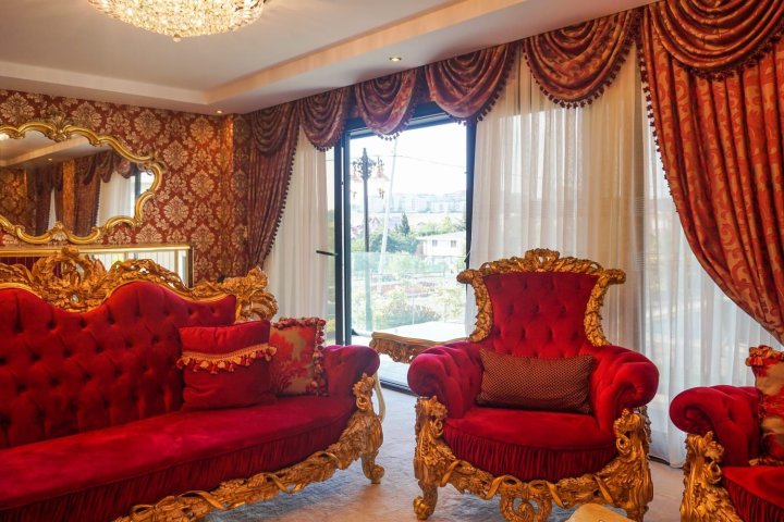 Бейліктюзде сату үшін люксовая вилла: азаматтық және ақылды үй ерекшеліктері, 6-7 жатын бөлме