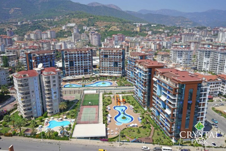 Cikcilli, Alanya'da Satılık 2 Yatak Odalı Daire - Havuz Erişimiyle