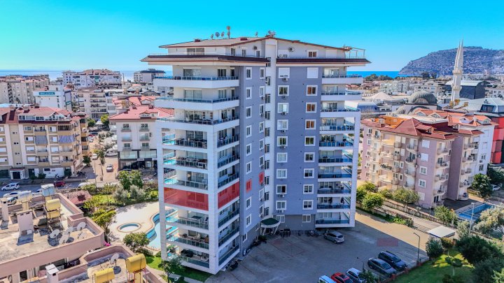 Alanya Cikcilli: Invest in a 3-Bedroom Apartment Near the Beach and Pool