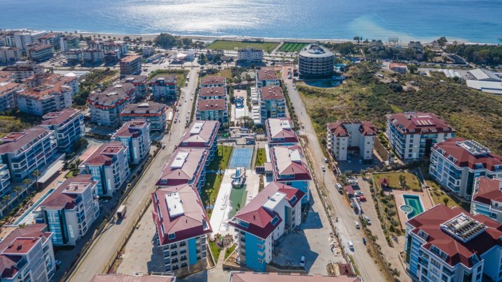 4-pokojowe mieszkanie na sprzedaż w Kestel, Alanya z basenem, blisko morza