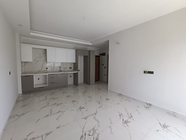 Tosmur, Alanya’da Havuzlu Lüks 1 Yatak Odalı Daire Satışı