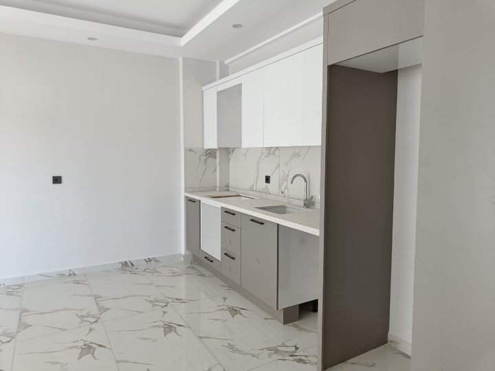 Tosmur, Alanya’da Havuzlu Lüks 1 Yatak Odalı Daire Satışı