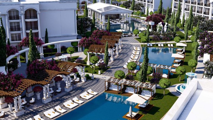 Bafra, Famagusta: Beachfront Bliss & Luxury Living