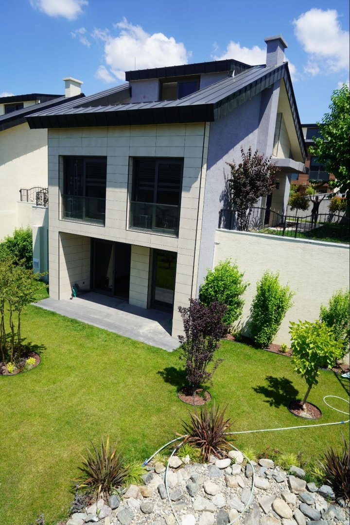 For Sale: Smart Home Villa with Residence Permit in Beylikduzu, 3 Bedrooms