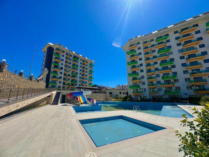 فروش: آپارتمان آلانیا آوسالار با استخر در نزدیکی ساحل