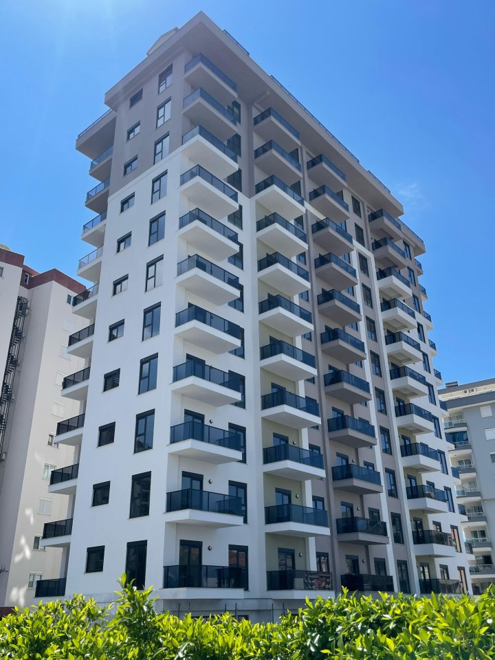 Mahmutlar, Alanya'da 1+1,2+1 ve 4+1 Havuzlu Satılık Daireler