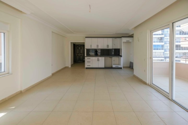 Mahmutlar, Alanya'da Satılık Havuzlu 2+1 Daire