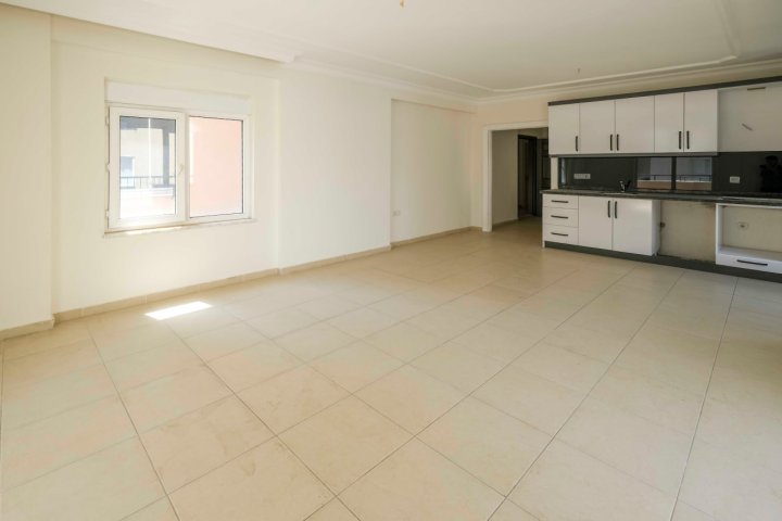 Mahmutlar, Alanya'da Satılık Havuzlu 2+1 Daire