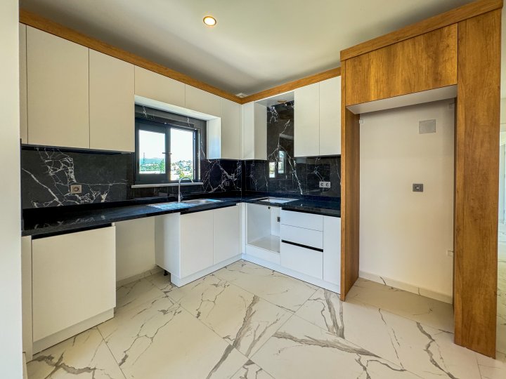 آپارتمان برای فروش در آوساللار، آلانیا: دوخوابه، نزدیک به دریا