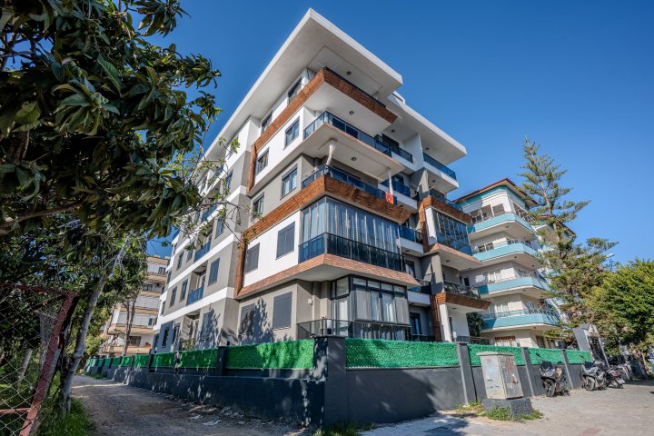 2-Bedroom Apartment for Sale with Pool in Central Alanya, Antalya