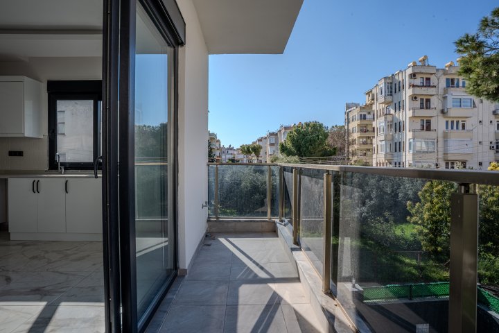 2-Bedroom Apartment for Sale with Pool in Central Alanya, Antalya