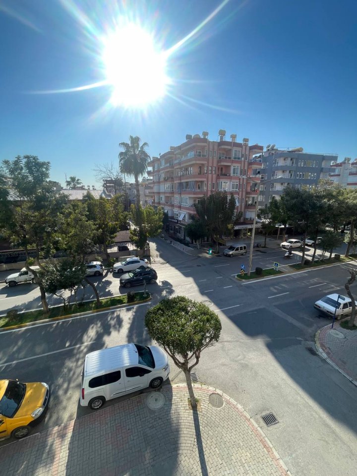 1-Bedroom Apartment for Sale in Central Alanya with Pool, Close to the Sea